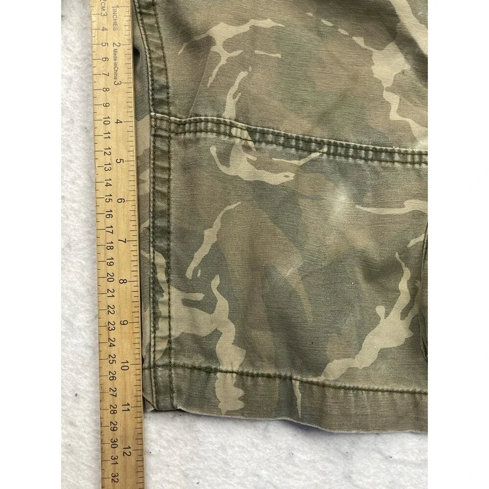 Levis Camouflage Cargo Men’s 32” Utility Pockets Casual Heavy Cotton Shorts